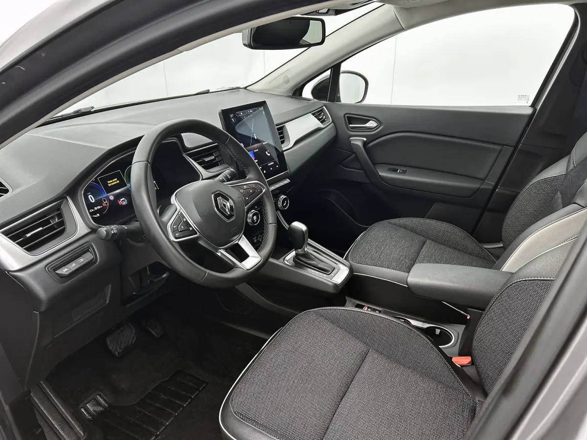 E-Tech full hybrid 145 techno | CAMERA | NAVI GROOT