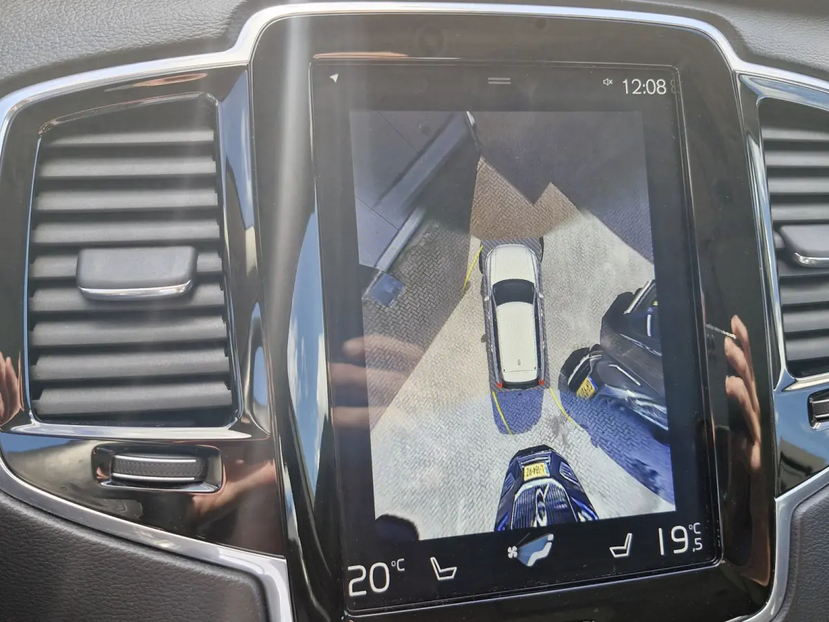 T8 Twin Engine AWD Inscription | head-up | camera | Elect dak | dodehoek detectie | Luxury-Line (achteruitrijcamera, head-up display) | Volle auto