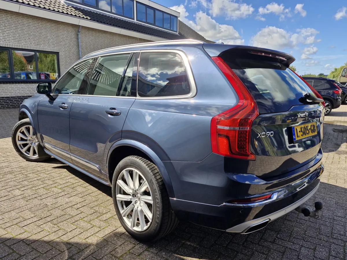 T8 Twin Engine AWD Inscription | head-up | camera | Elect dak | dodehoek detectie | Luxury-Line (achteruitrijcamera, head-up display) | Volle auto