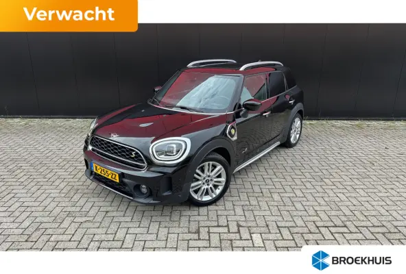 1.5 Cooper ALL4 Chili | Plug-in | Panorama Dak | Achteruitrij Camera | Stoelverwarming Voor | Navigatie | Cruise Control | Climate Control | Elektrische Achterklep | Dealer onderhouden | Pan