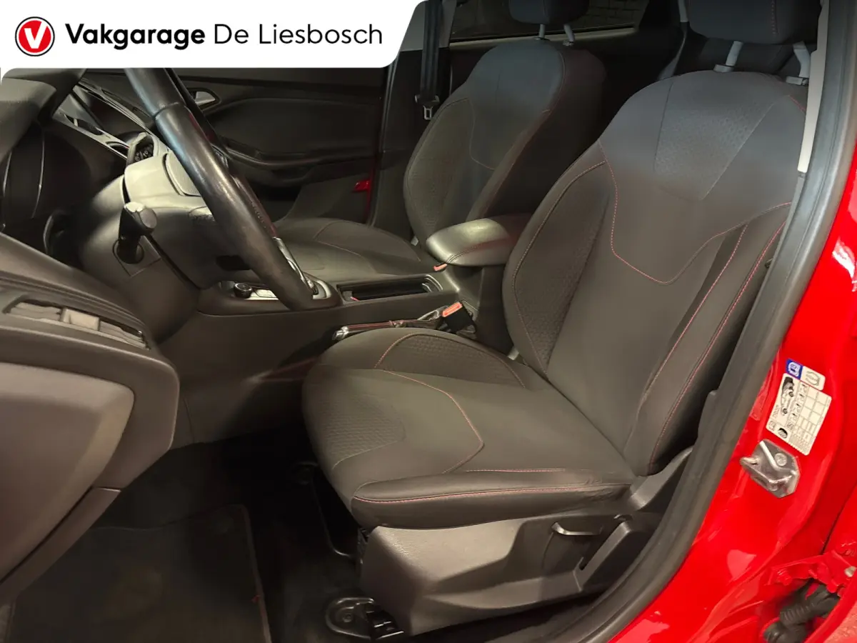 1.5 Red Edition / navi / cruisecontrol / nieuwe motor / super nette staat