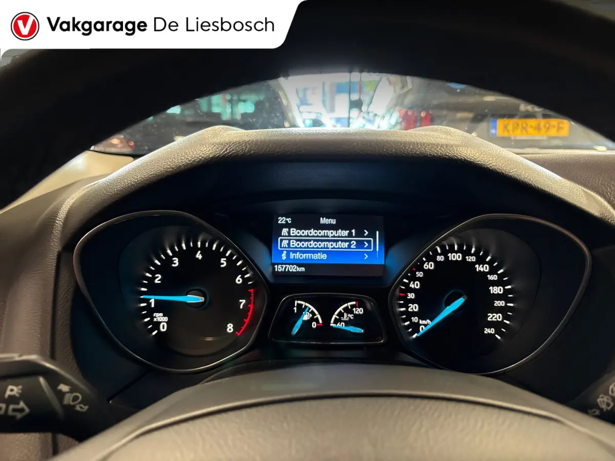 1.5 Red Edition / navi / cruisecontrol / nieuwe motor / super nette staat