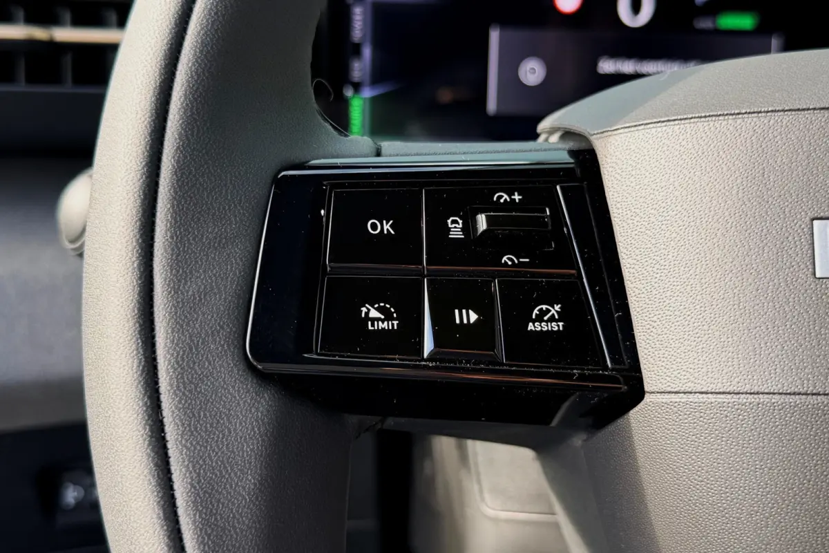 LX 51 kWh ZEER COMPLEET! NIEUWE AUTO! 10X OP VOORRAAD!