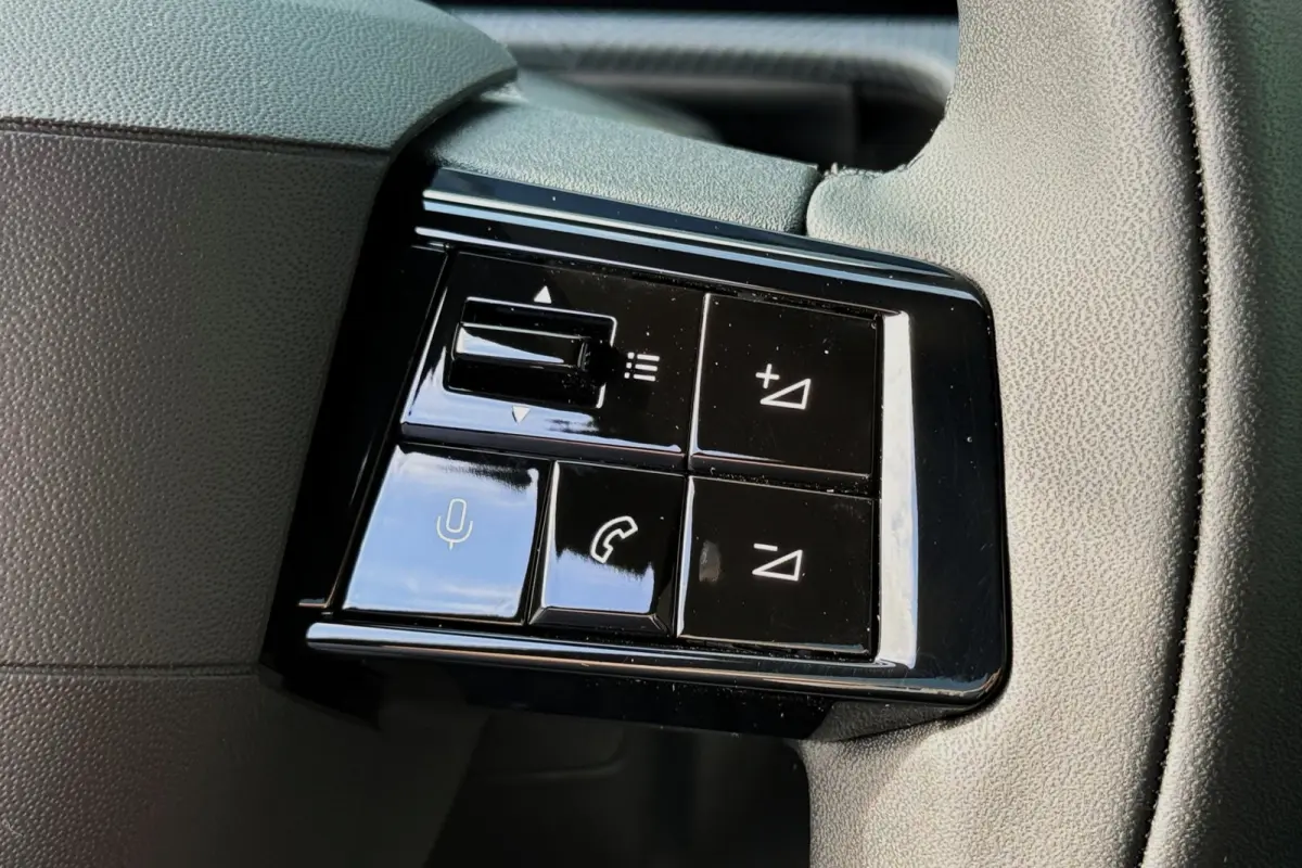 LX 51 kWh ZEER COMPLEET! NIEUWE AUTO! 10X OP VOORRAAD!