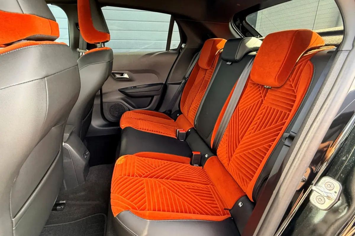 LX 51 kWh ZEER COMPLEET! NIEUWE AUTO! 10X OP VOORRAAD!