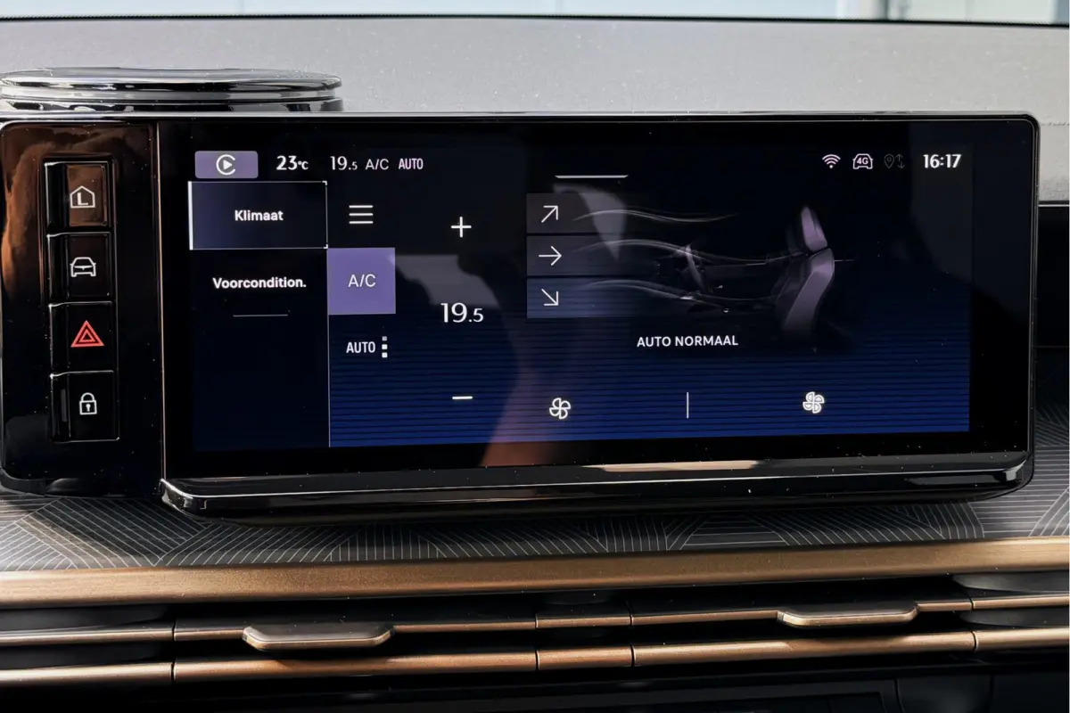LX 51 kWh ZEER COMPLEET! NIEUWE AUTO! 10X OP VOORRAAD!