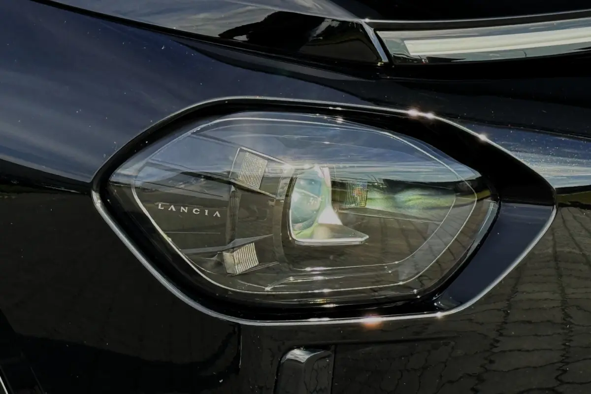 LX 51 kWh ZEER COMPLEET! NIEUWE AUTO! 10X OP VOORRAAD!