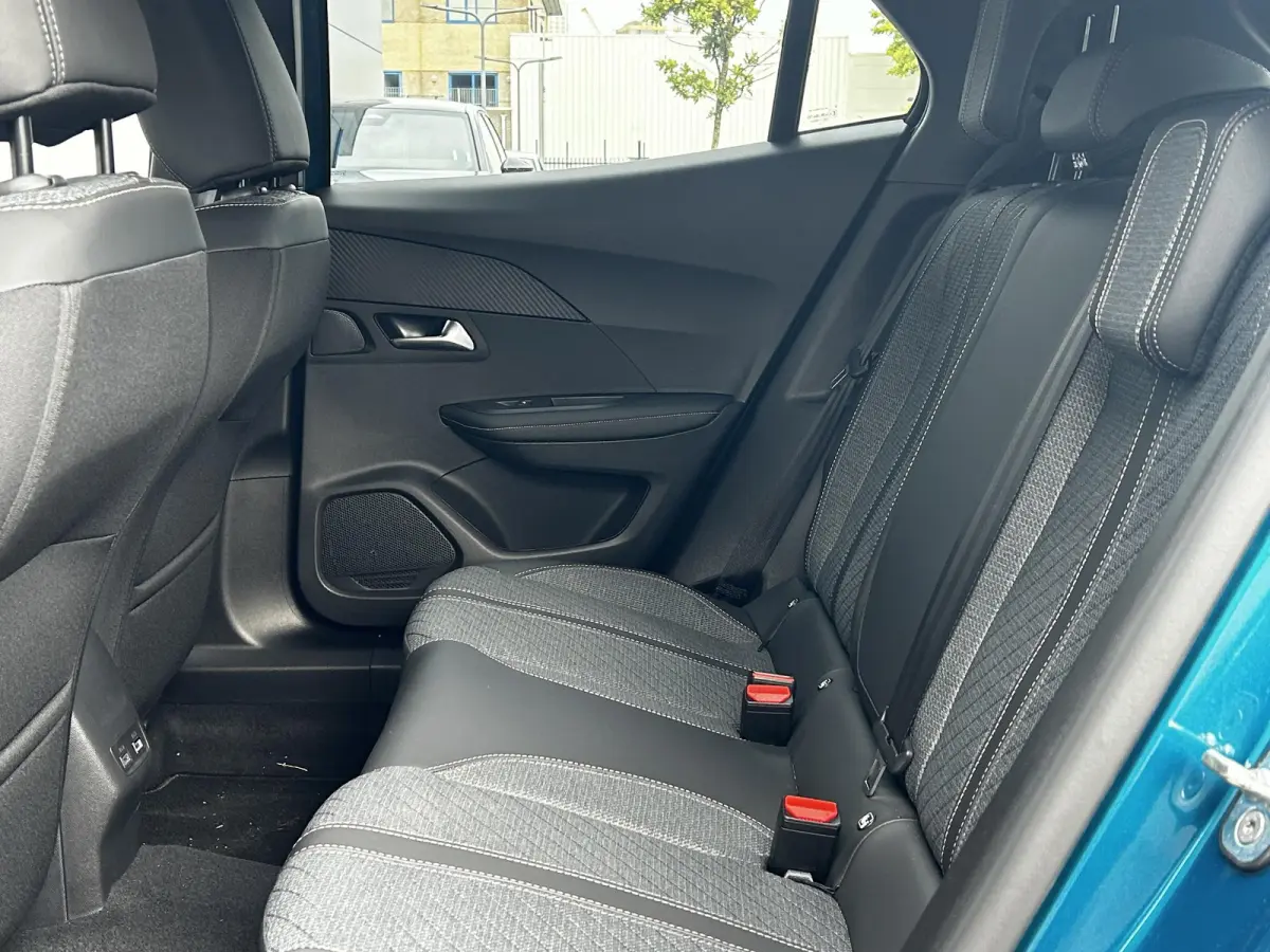 1.2 Hybrid 145 Allure | Camera | Adaptieve Cruise Control | Navigatie | Apple Carplay/Android Auto