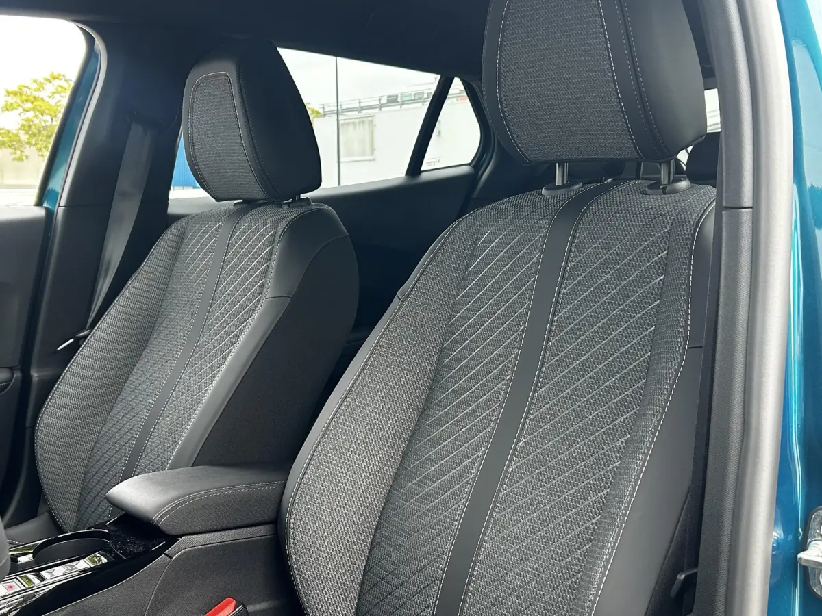1.2 Hybrid 145 Allure | Camera | Adaptieve Cruise Control | Navigatie | Apple Carplay/Android Auto