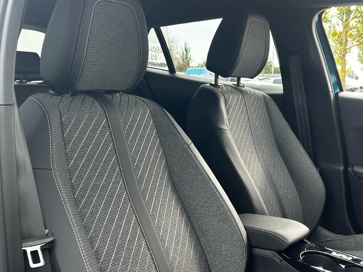 1.2 Hybrid 145 Allure | Camera | Adaptieve Cruise Control | Navigatie | Apple Carplay/Android Auto