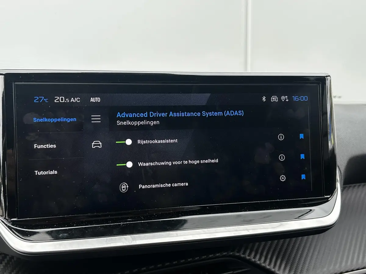 1.2 Hybrid 145 Allure | Camera | Adaptieve Cruise Control | Navigatie | Apple Carplay/Android Auto