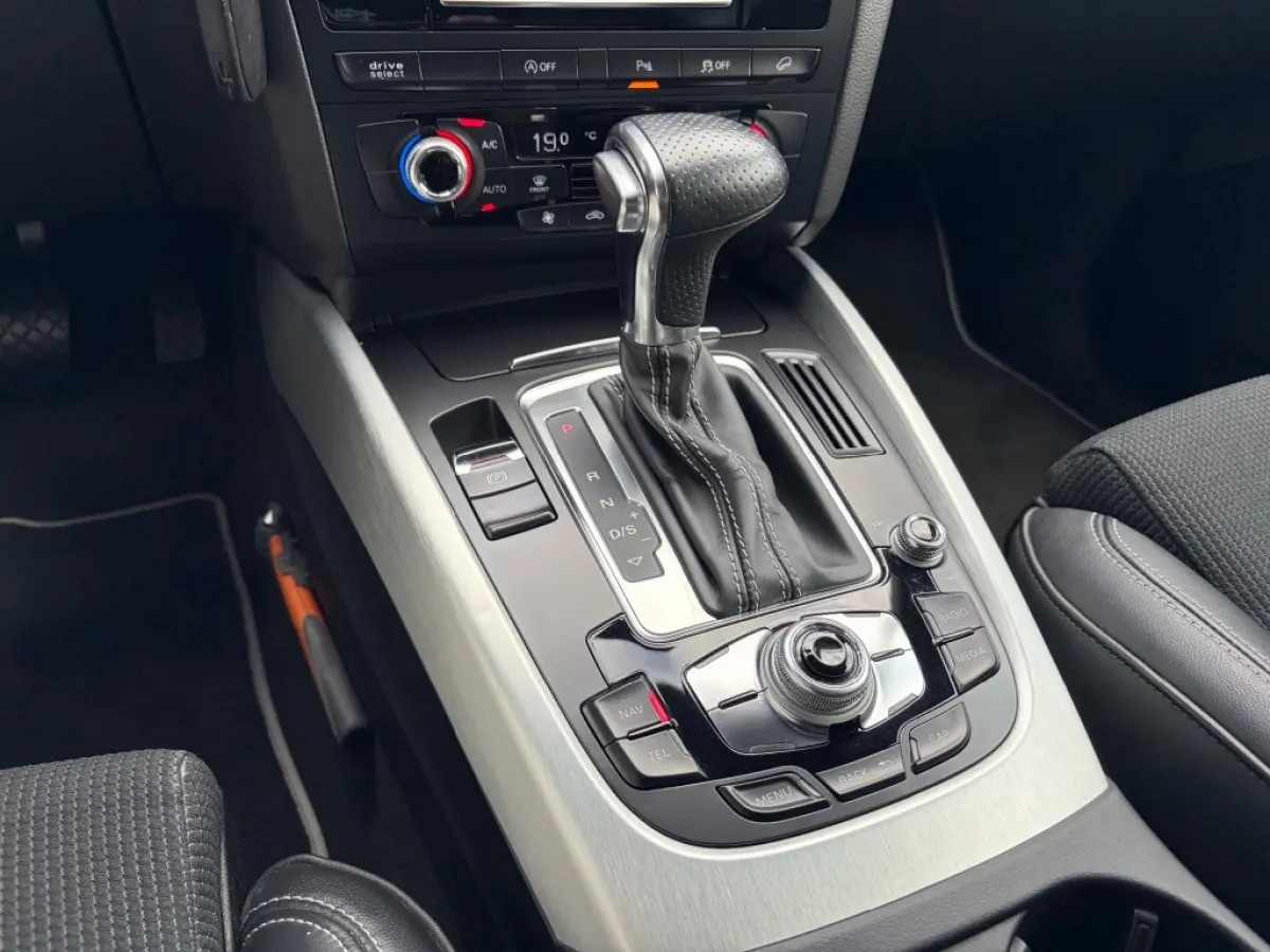 2.0 Tfsi Q. S-Line 2e eig. NL-auto Leder Navi Xenon e.Trekhaak