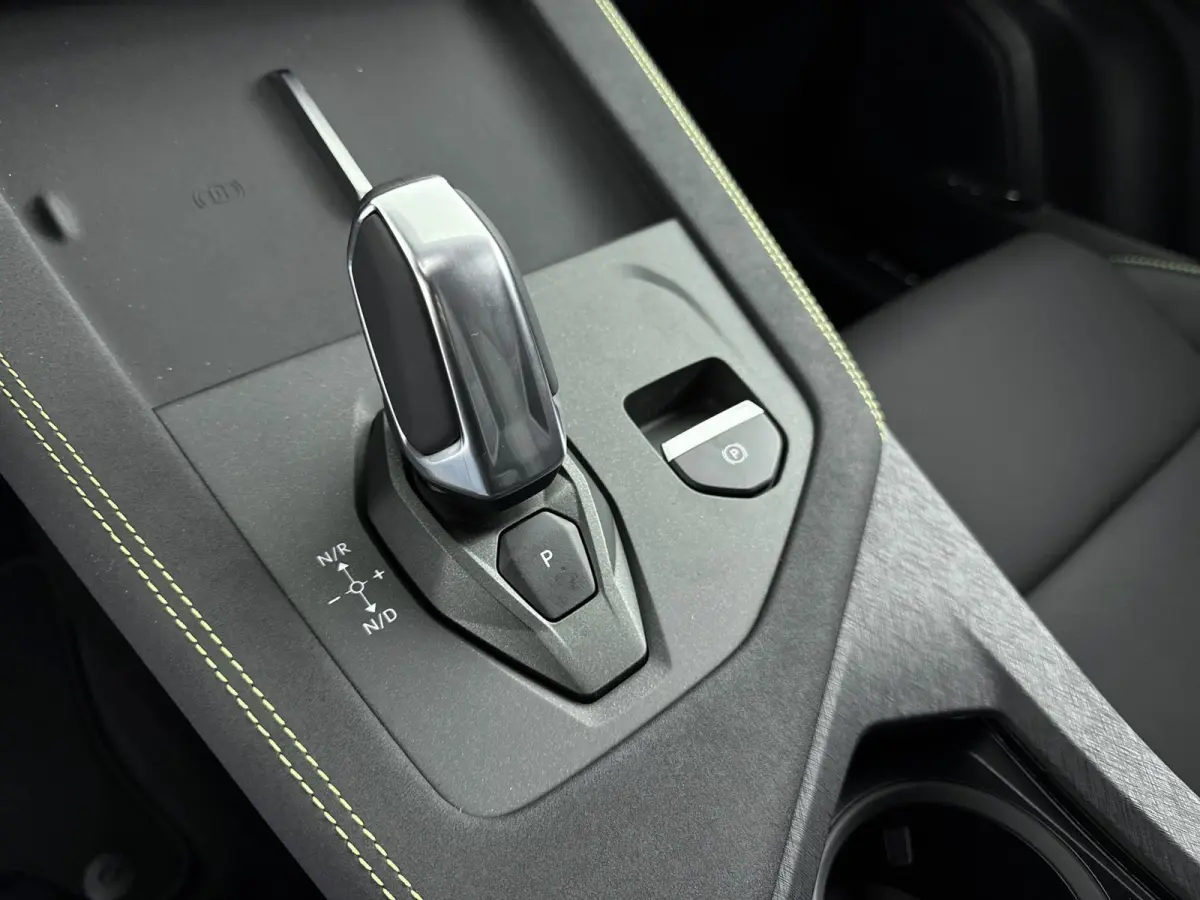1.5 More | Apple Carplay/Android Auto|telefoonintegratie premium | Audio installatie premium | Cruise control adaptief |