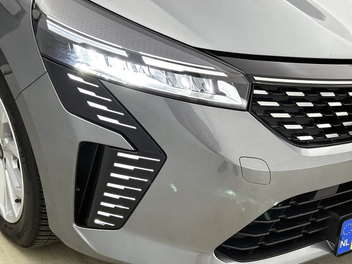 TCe 90PK GPF evolution | CAMERA | NAVI | DEALER ONDERHOUDEN | STOEL VERWARM. | PARK. SENSOREN | CARPLAY