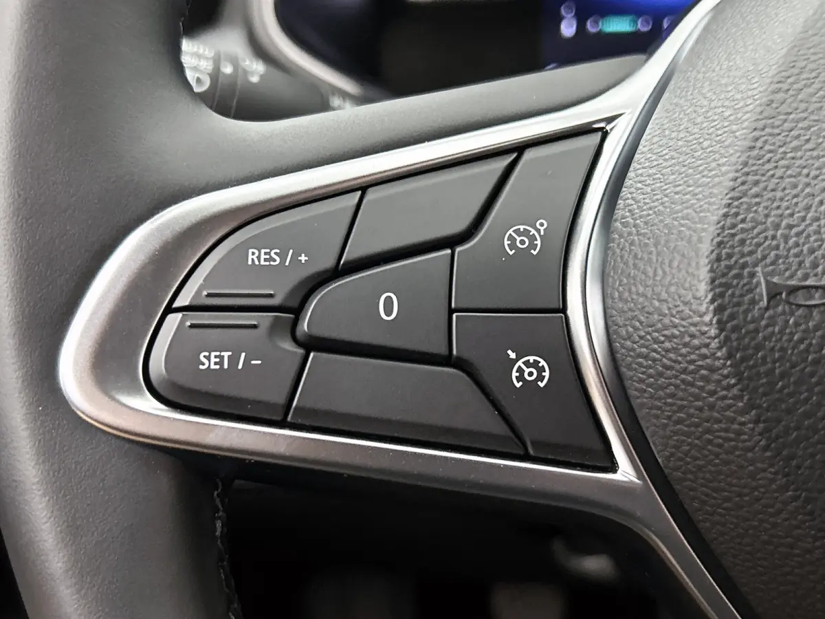 TCe 90PK GPF evolution | CAMERA | NAVI | DEALER ONDERHOUDEN | STOEL VERWARM. | PARK. SENSOREN | CARPLAY