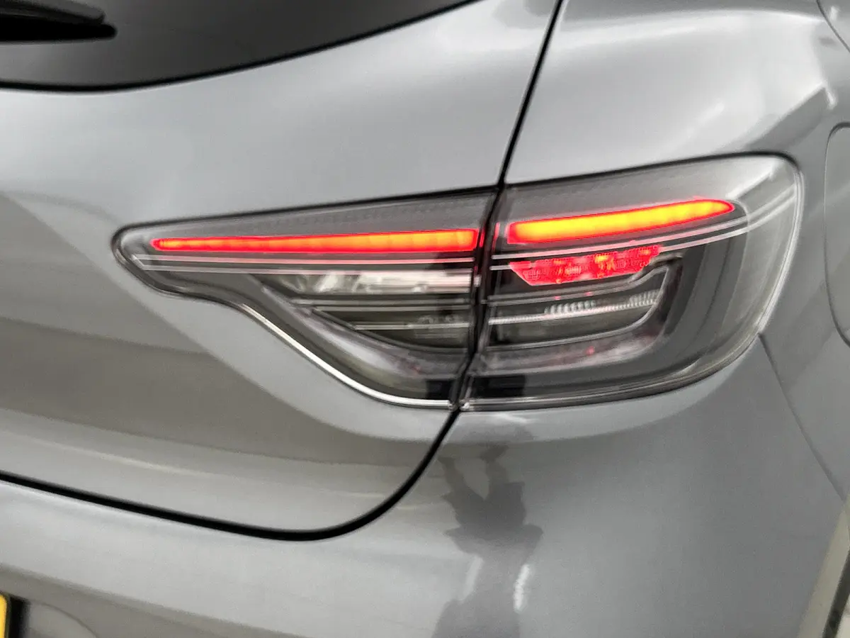 TCe 90PK GPF evolution | CAMERA | NAVI | DEALER ONDERHOUDEN | STOEL VERWARM. | PARK. SENSOREN | CARPLAY