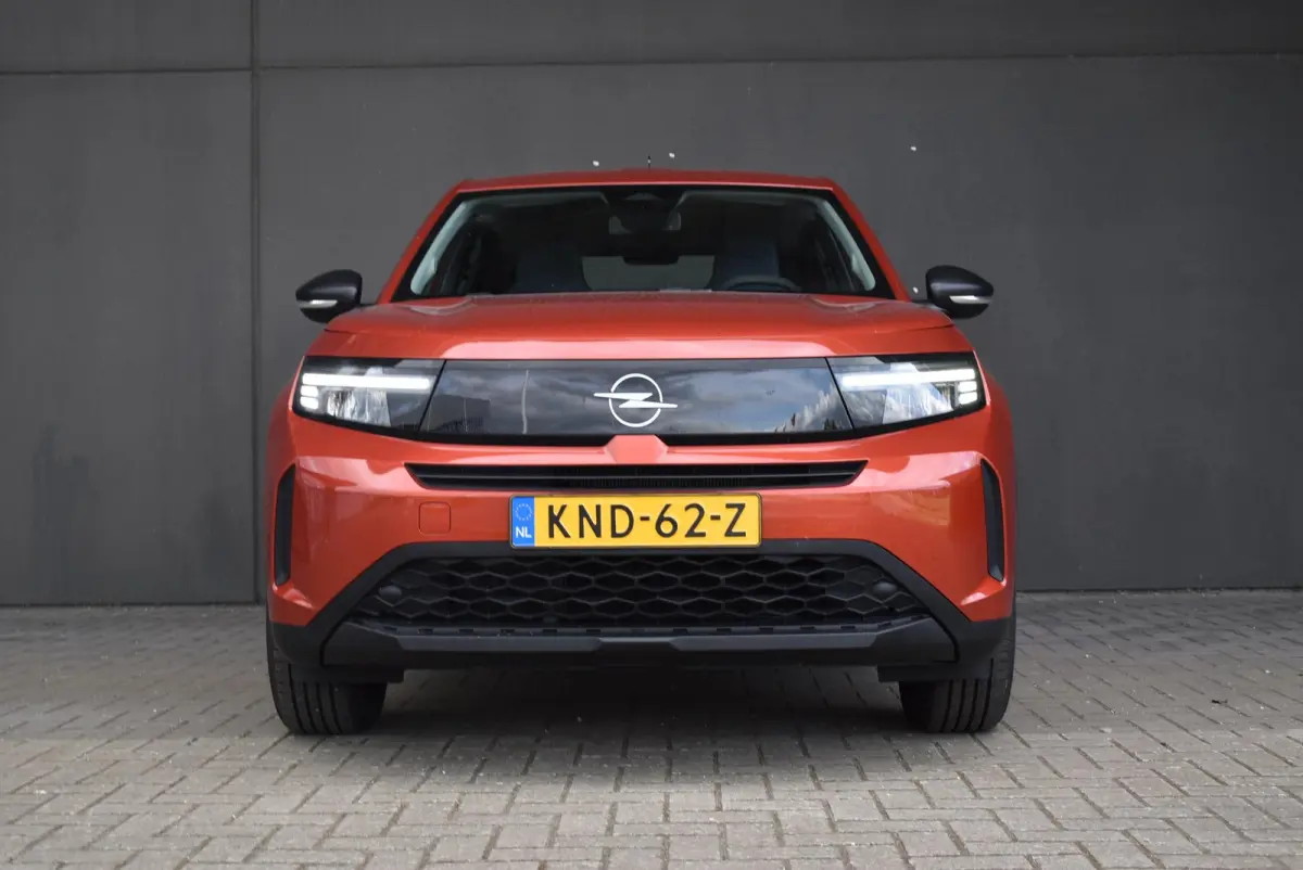 Edition 44 kWh | Navi | Climate | Cruise | PDC | Camera | Apple CarPlay/Android Auto/ DEMO Model