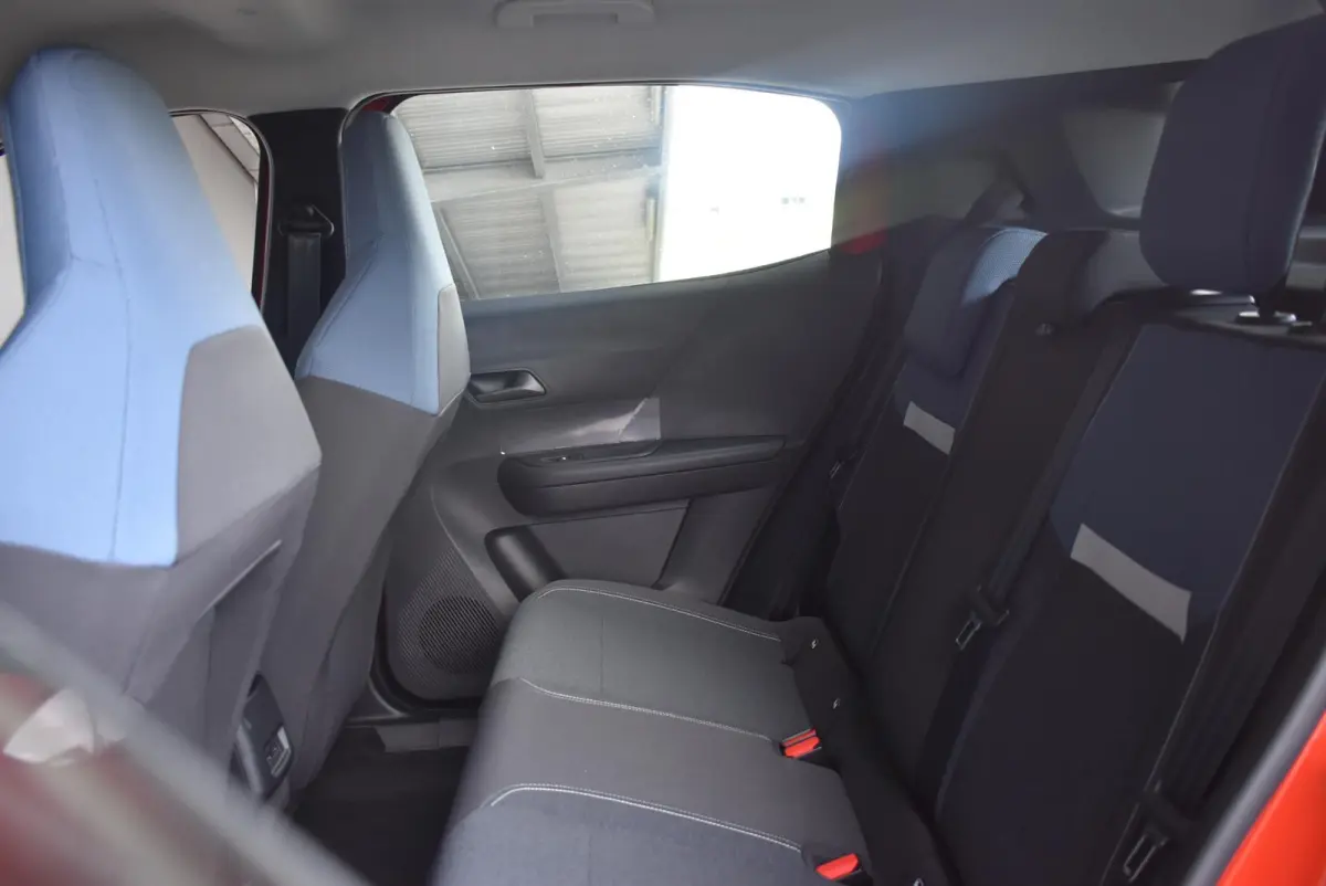 Edition 44 kWh | Navi | Climate | Cruise | PDC | Camera | Apple CarPlay/Android Auto/ DEMO Model
