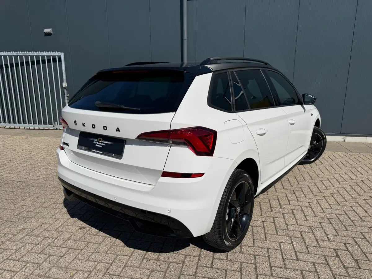 1.0 TSI Monte Carlo * Panoramadak * Parkeercamera * Navigatiesysteem * Keyless entry*