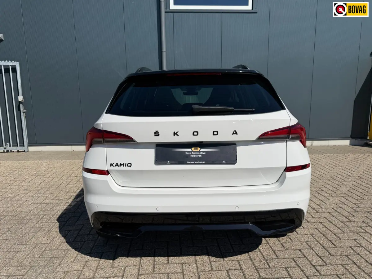 1.0 TSI Monte Carlo * Panoramadak * Parkeercamera * Navigatiesysteem * Keyless entry*
