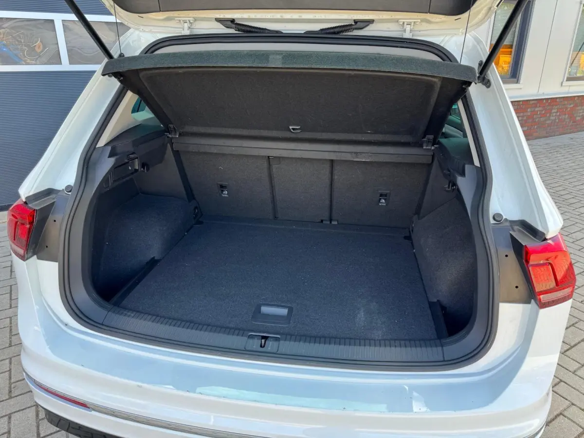 1.5 TSI R-Line | Full LED | CarPlay | Navigatie | Climate | Adaptive cruise