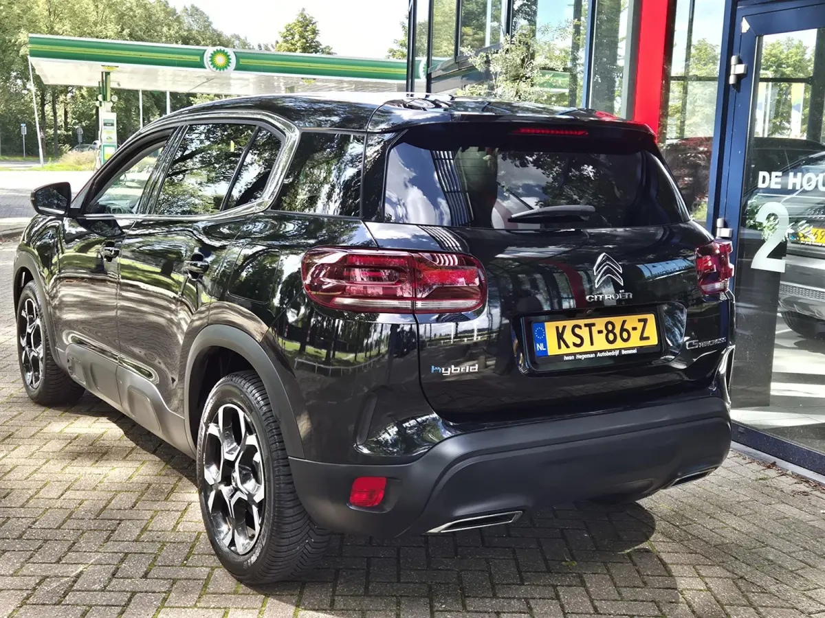 1.6 Plug-in Hybrid Feel | SOH 94.75% | Achteruitrijcamera | Climate control | Apple CarPlay / Android Auto | LM velgen |