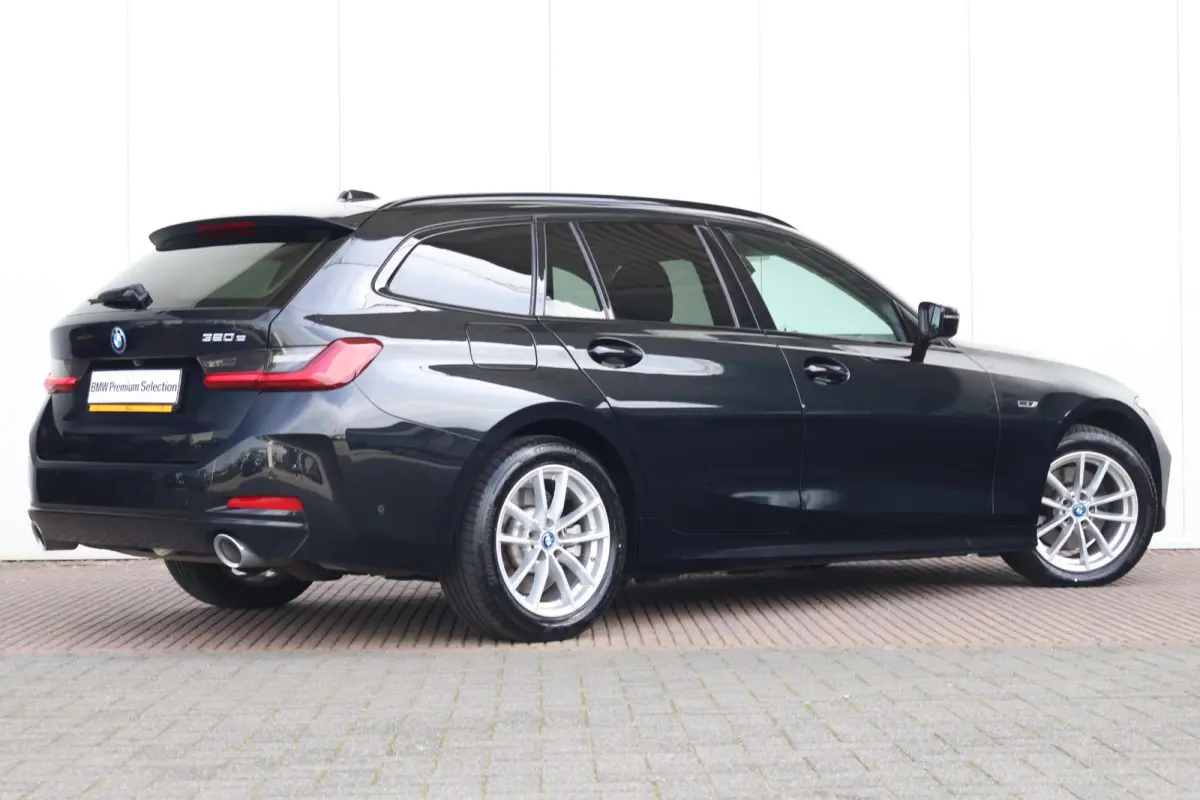 320e | Leder | PDC | Comforttoegang | Trekhaak |