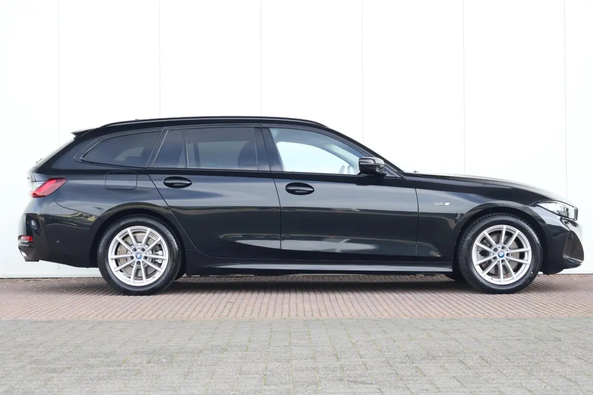 320e | Leder | PDC | Comforttoegang | Trekhaak |