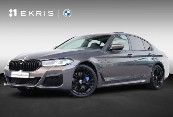 530e Business Edition Plus | M-Sport Pakket | Schuif/Kantel Dak | Stuur & Stoel Verwarming | Achteruitrijcamera | Head-Up | Laserlicht |