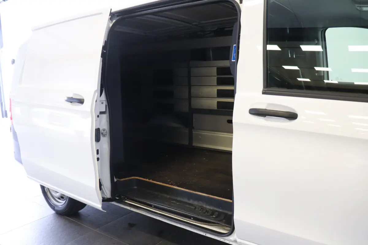114 CDI XL AUTOMAAT EURO 6 - Airco - Navi - Cruise € 19.900,- Excl.