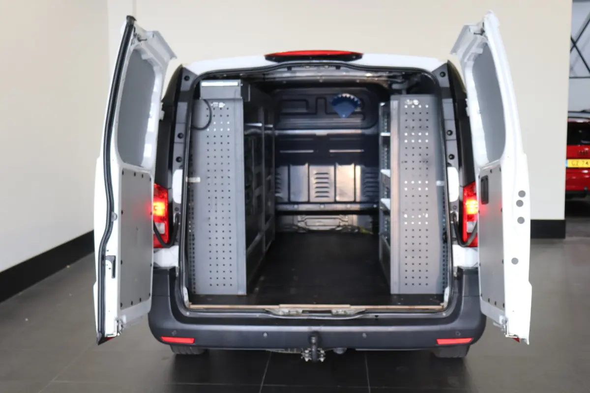 114 CDI XL AUTOMAAT EURO 6 - Airco - Navi - Cruise € 19.900,- Excl.