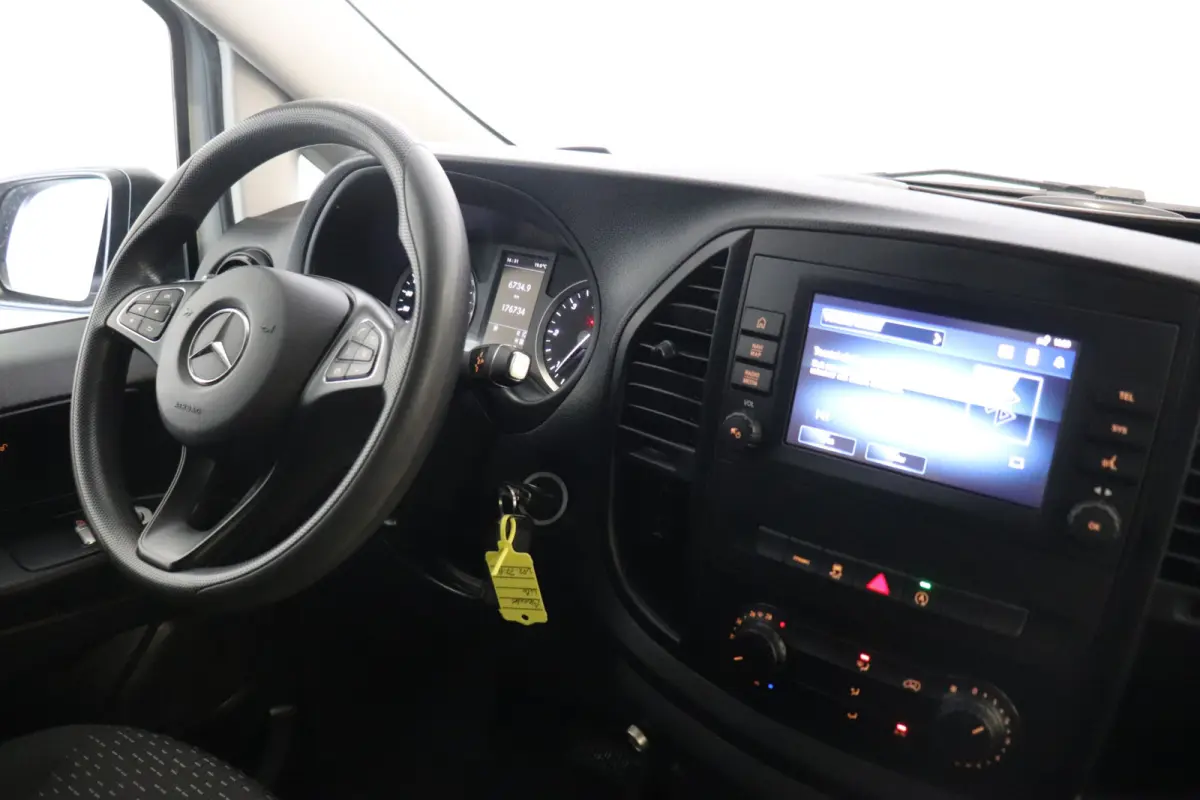 114 CDI XL AUTOMAAT EURO 6 - Airco - Navi - Cruise € 19.900,- Excl.