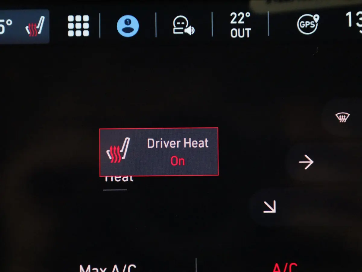 500e 42 kWh (Red) | Apple Carplay/Android Auto | Achteruitrijcamera | Cruise Control | Lichtmetalen Velgen |