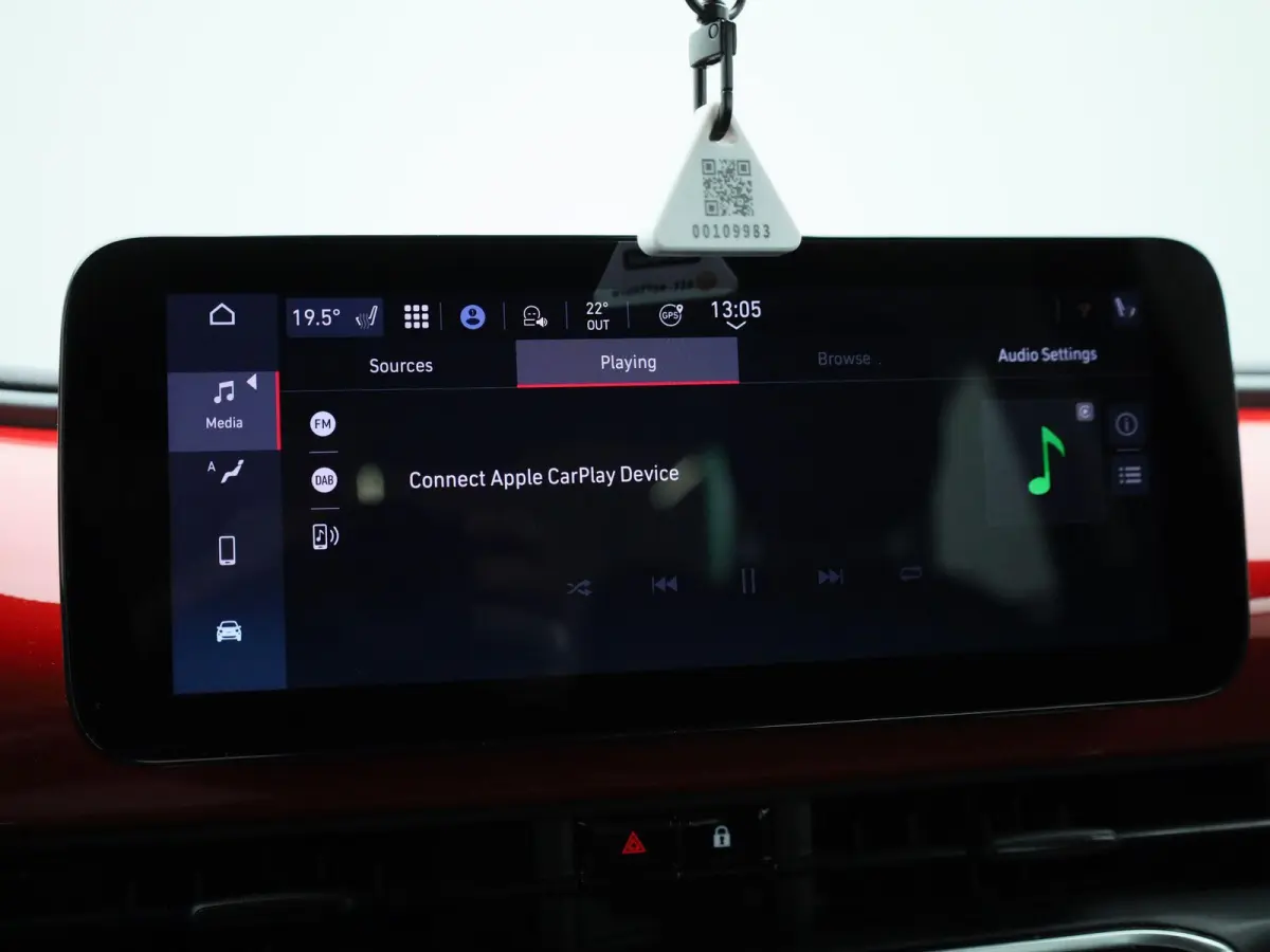 500e 42 kWh (Red) | Apple Carplay/Android Auto | Achteruitrijcamera | Cruise Control | Lichtmetalen Velgen |