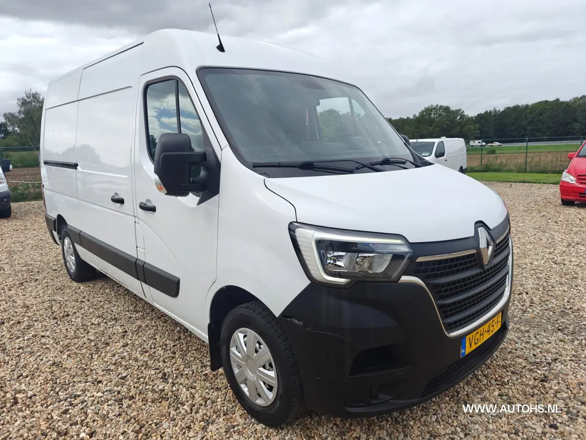 T35 2.3 dCi 135 L2H2 ,+ werkplaats inrichting , Euro 6 , 1e Eig , 140 PK , Apk 8- 2027 , Camera , leuke bus.
