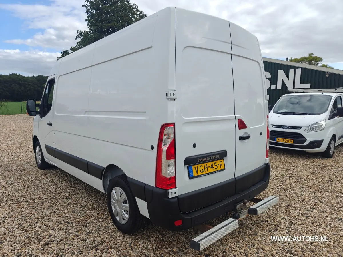 T35 2.3 dCi 135 L2H2 ,+ werkplaats inrichting , Euro 6 , 1e Eig , 140 PK , Apk 8- 2027 , Camera , leuke bus.