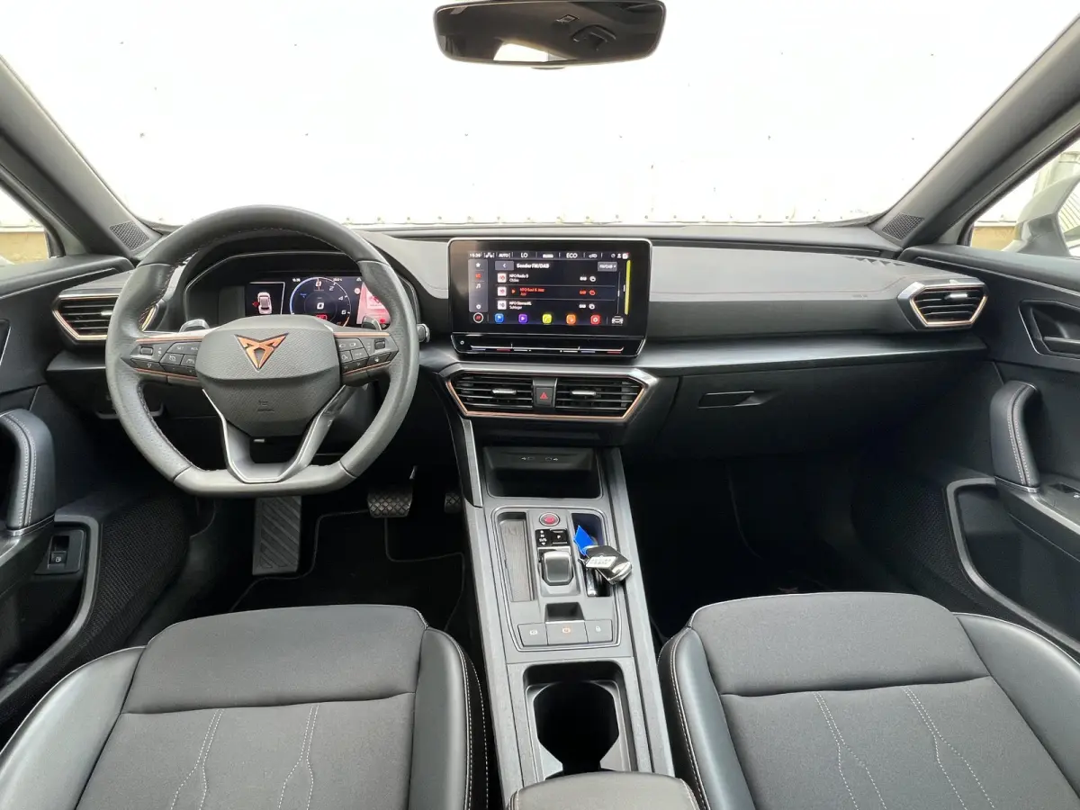 1.4 TSI e-Hybrid | Pano-dak/Carplay/stoel- en Stuurverw./Copper Accenten