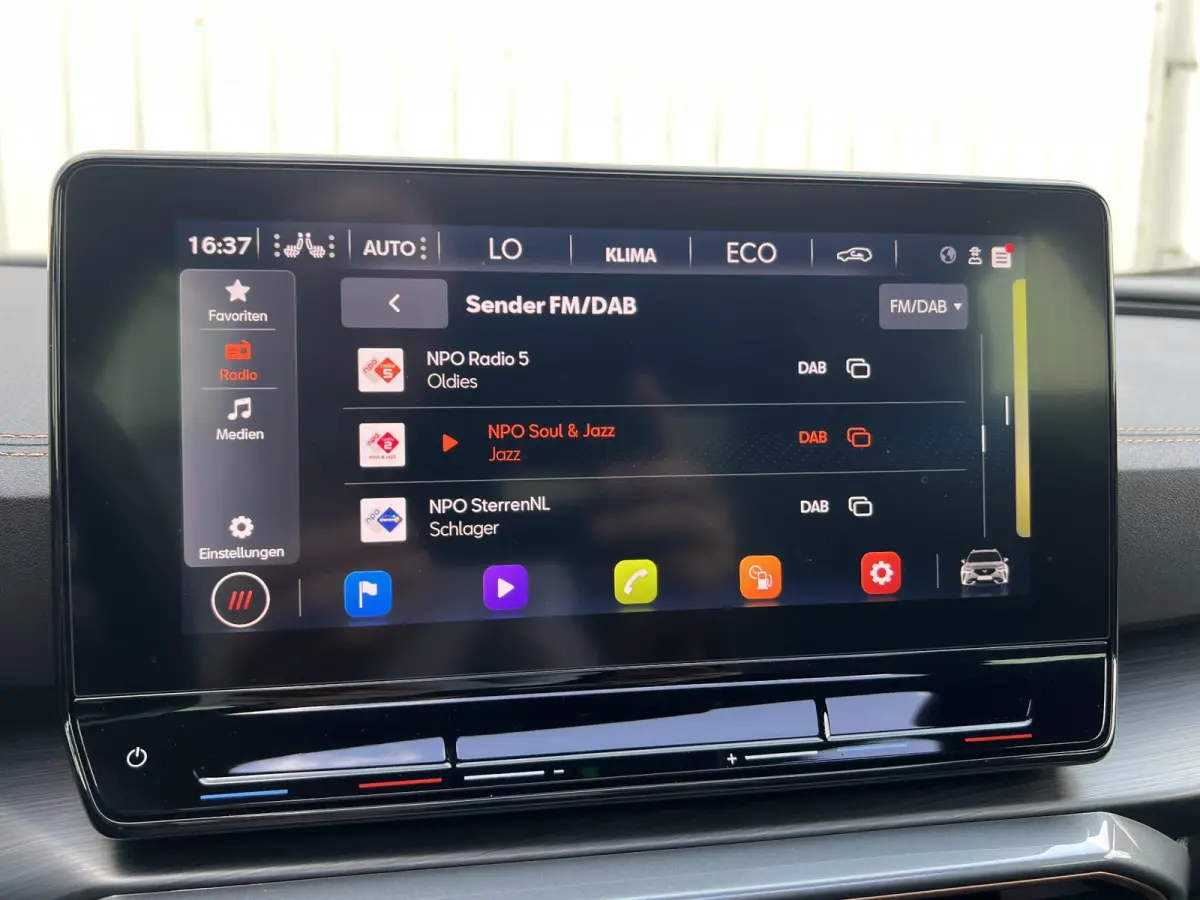1.4 TSI e-Hybrid | Pano-dak/Carplay/stoel- en Stuurverw./Copper Accenten