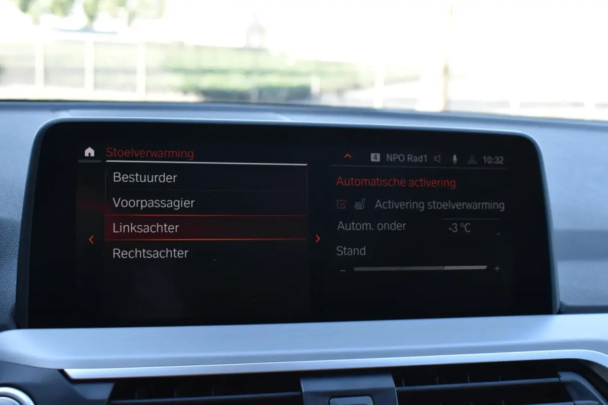 xDrive30e High Executive Plug In M-PAKKET/PANORAMADAK/HEAD UP/ETC.!