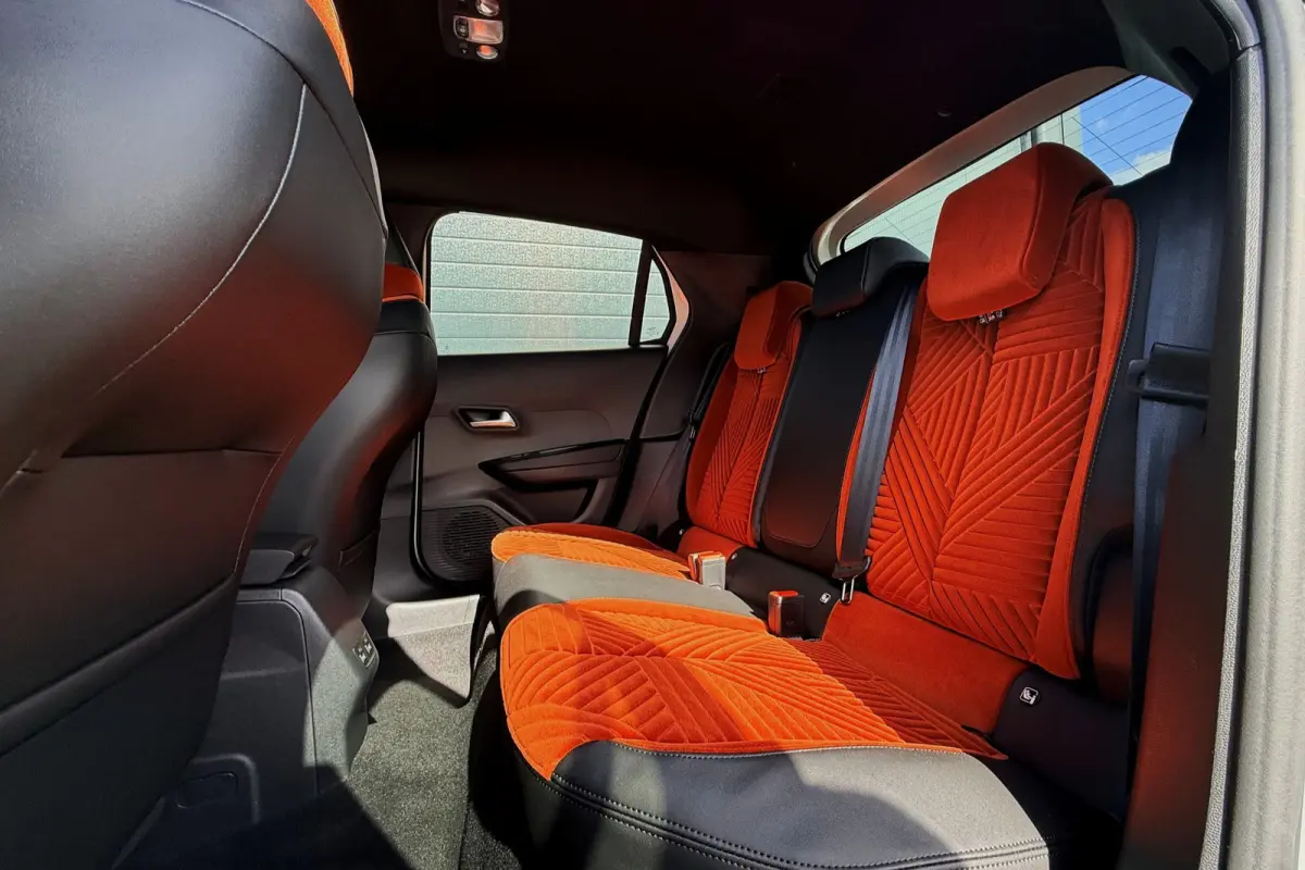 LX 51 kWh ZEER COMPLEET! NIEUWE AUTO! 10X OP VOORRAAD!