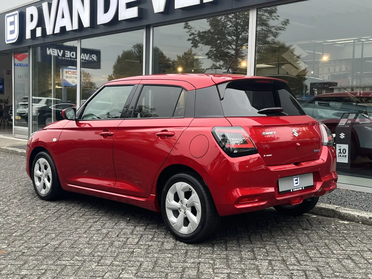 1.2 Smart Hybrid Select CVT Automaat | In meerdere kleuren uit voorraad leverbaar | Adapt. Cruise | Camera | Stoelverwarming | 16'' | Dodehoek | Carplay/Android Auto | Smart Entry |