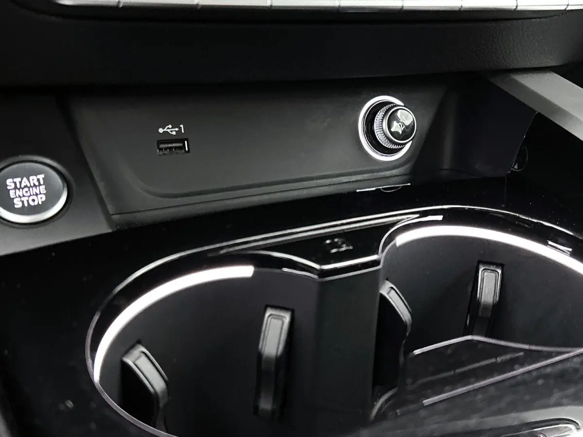35 TFSI Launch edition Business 150 PK | Automaat | Navigatie | Cruise Control | Parkeersensoren | Audi smartphone interface | Lichtmetalen velgen |
