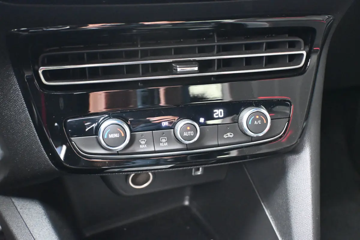 1.2 GS Line | Allseason | Navigatie | Achteruitrijcamera | Adaptive Cruise | Climate Control | !!