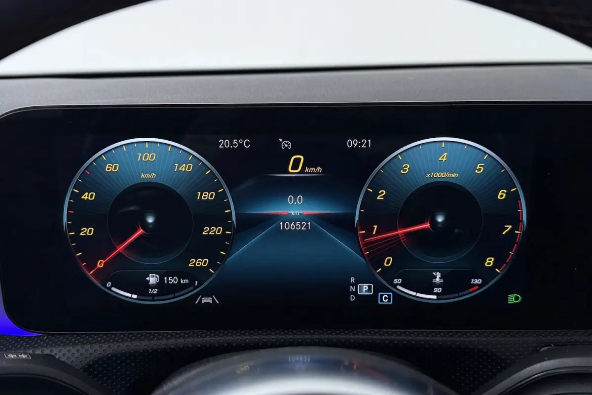 200 Business Solution AMG (PANORAMADAK, STOELVERWARMING, SFEERVERLICHTING, CAMERA, CRUISE
