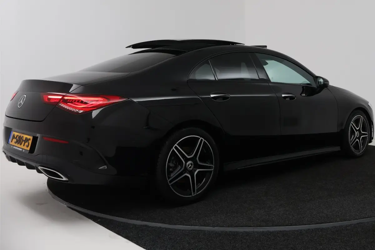 200 Business Solution AMG (PANORAMADAK, STOELVERWARMING, SFEERVERLICHTING, CAMERA, CRUISE