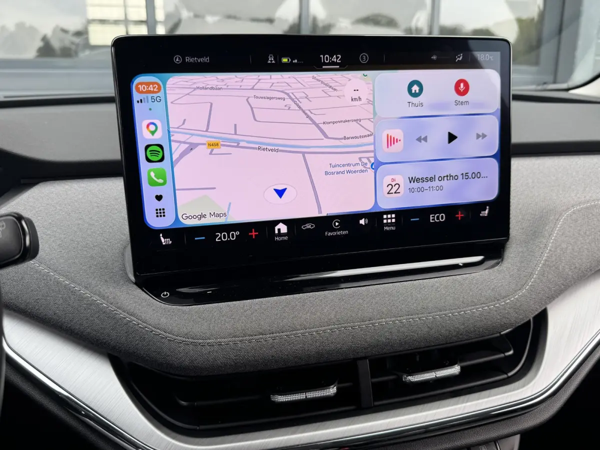 80 (95% SOH) I GROOT ACCUPAKKET I ADAPTIVE CRUISE CONTROL I STOELVERWARMING I P-CAMERA