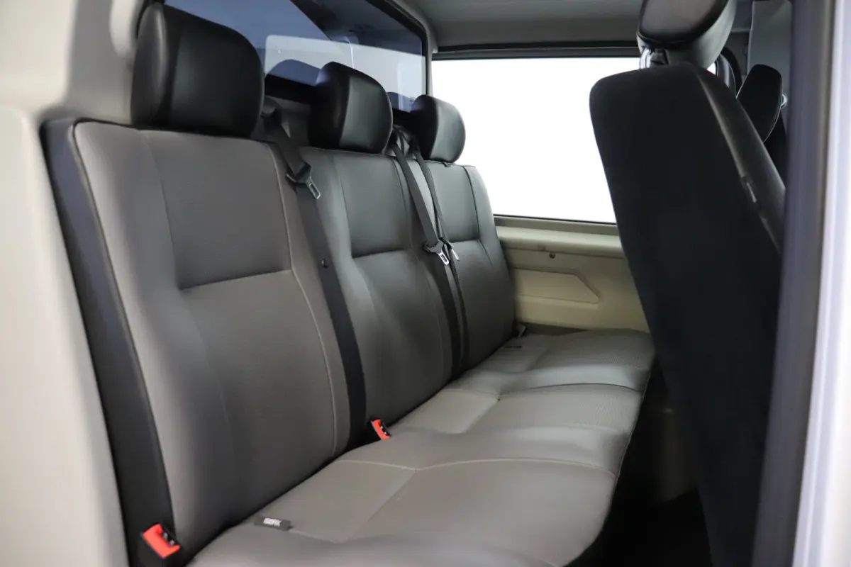 2.0 TDI 150PK Automaat Dubbele Cabine EURO 6 - Airco - Cruise - Camera - € 18.900,- Excl.