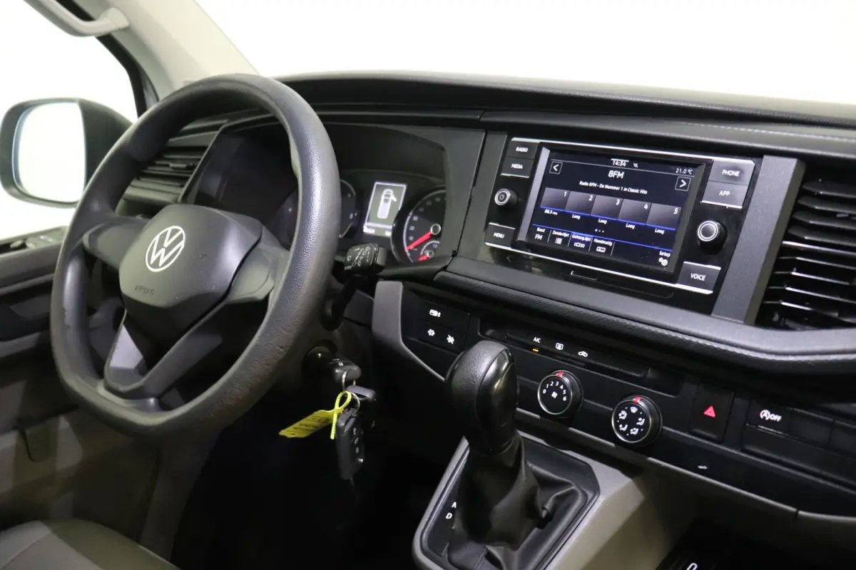 2.0 TDI 150PK Automaat Dubbele Cabine EURO 6 - Airco - Cruise - Camera - € 18.900,- Excl.