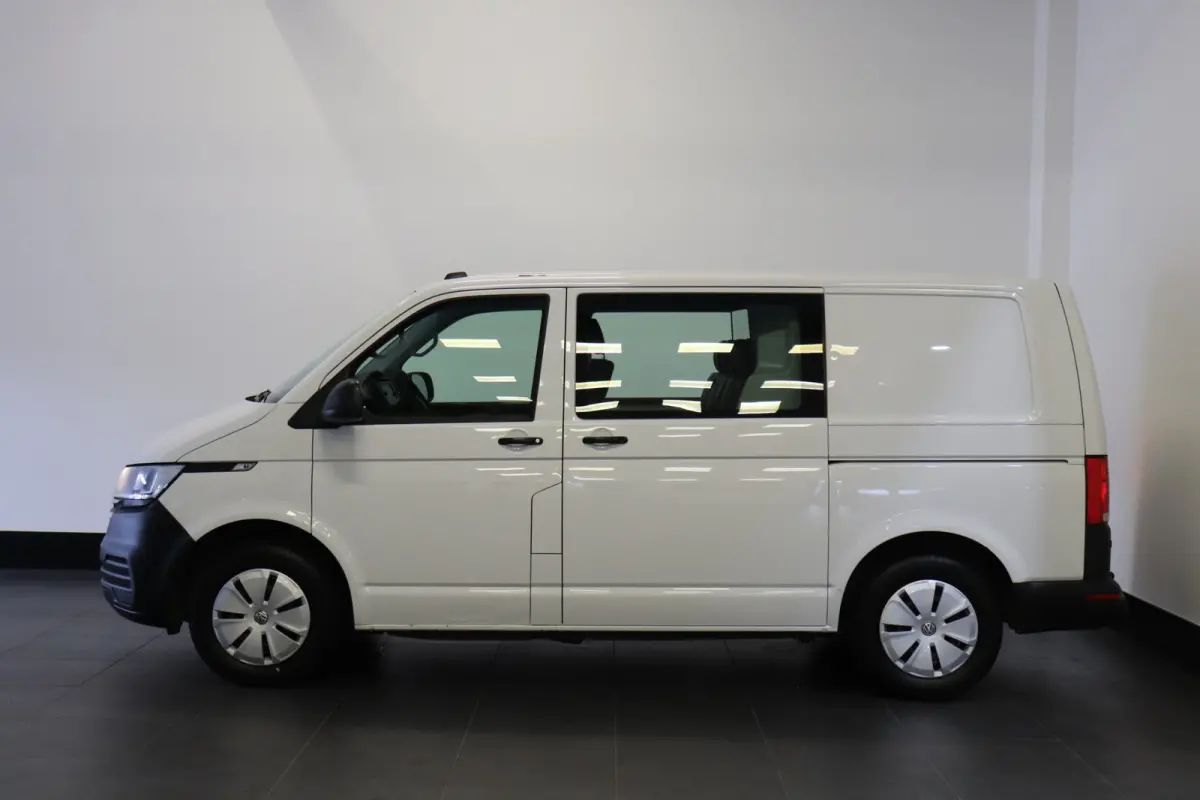 2.0 TDI 150PK Automaat Dubbele Cabine EURO 6 - Airco - Cruise - Camera - € 18.900,- Excl.