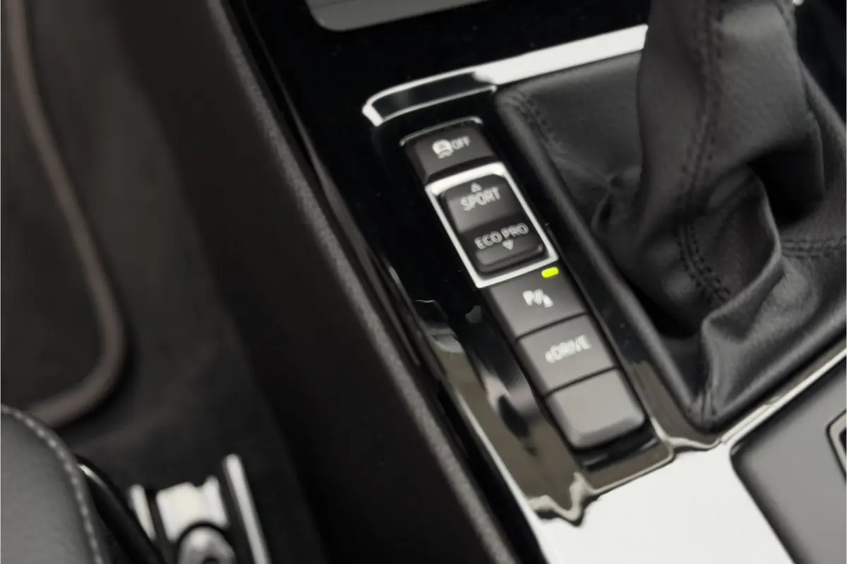 xDrive25e Sportline | Head-Up | Trekhaak | Stoelverwarming | Camera | HIFI | 35X op voorraad